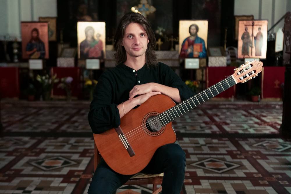 Ciaran - Classical Guitarist